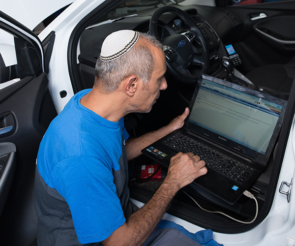 חשמל רכב