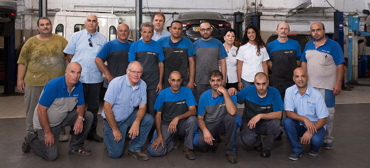 צוות המוסך סאן מוטורס